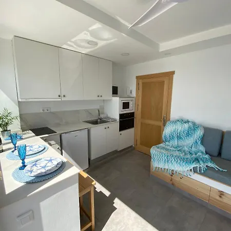 Sunny Day Deluxe Apartment *