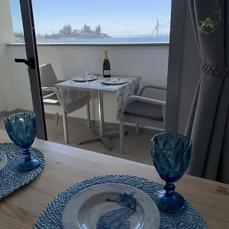 Sunny Day Deluxe Apartment