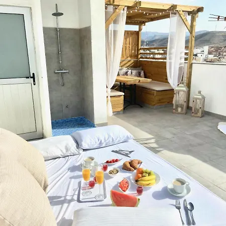 Sunny Day Deluxe Apartment